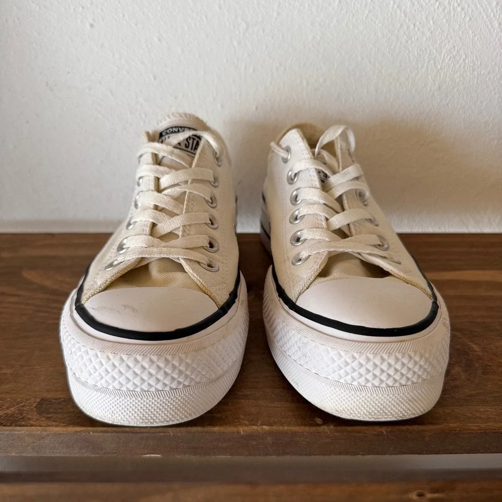Converse Sneakers Womens Size 6.5 Chuck Taylor All Star Lift Platform Off White